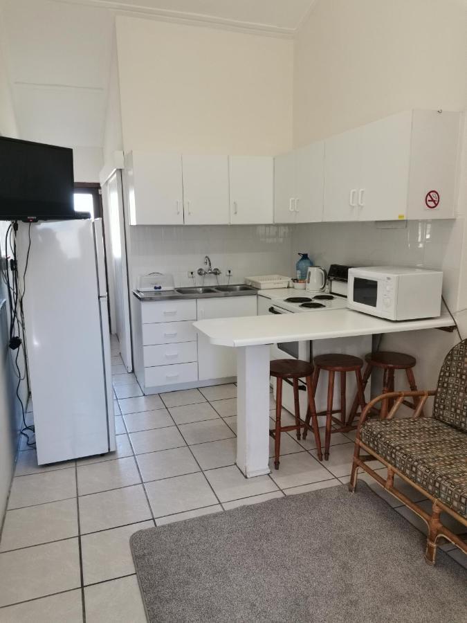 Muir Holiday Apartments Stilbaai Exterior foto