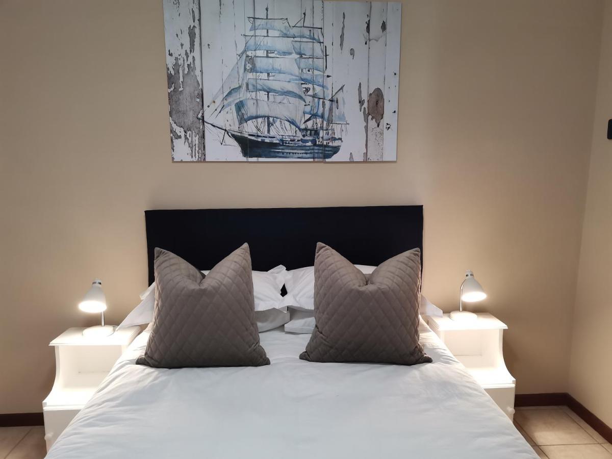 Muir Holiday Apartments Stilbaai Exterior foto